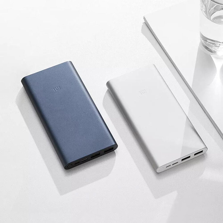 Внешний аккумулятор Xiaomi Mi Power Bank 3 10000mAh 18W Fast Charge Серебро Внешний аккумулятор Xiaomi Mi Power Bank 3 10000mAh 18W Fast Charge Серебро