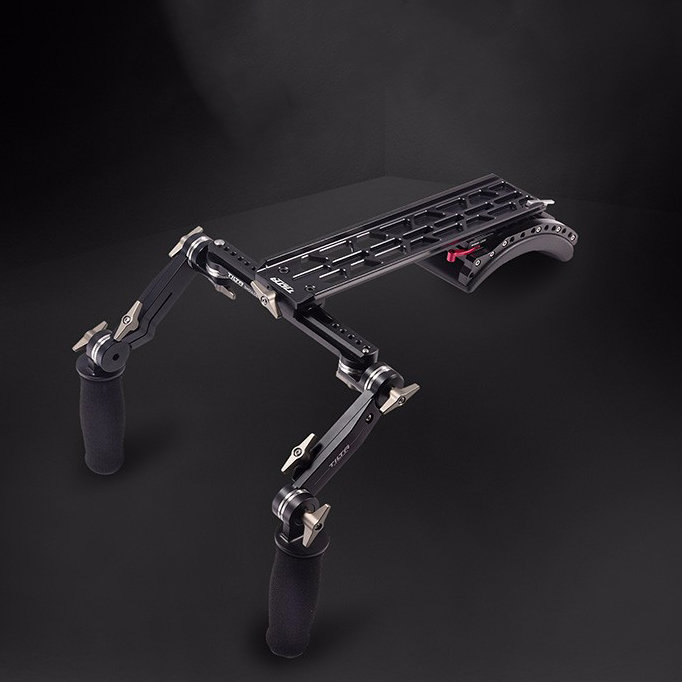 Плечевой упор с двуручным хватом Tilta 15mm dovetail shoulder mount system (new version) Плечевой упор с двуручным хватом Tilta 15mm dovetail shoulder mount system (new version)