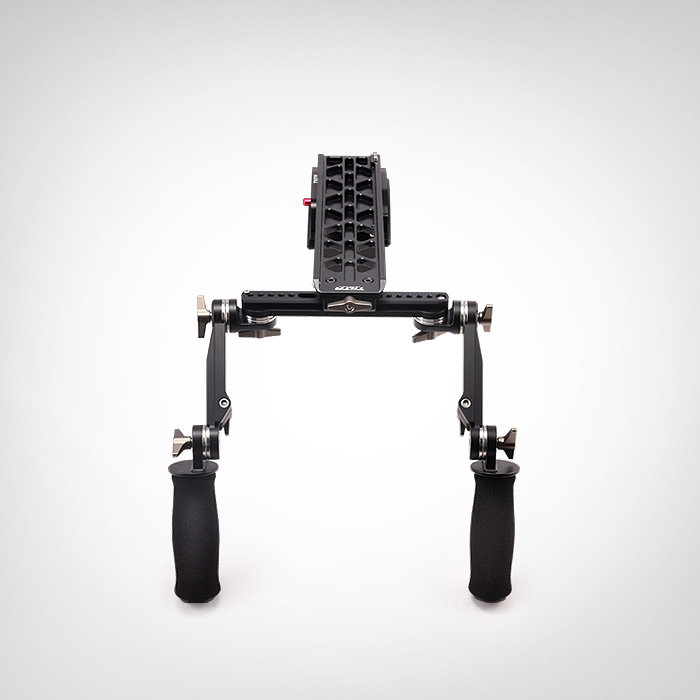 Плечевой упор с двуручным хватом Tilta 15mm dovetail shoulder mount system (new version) Плечевой упор с двуручным хватом Tilta 15mm dovetail shoulder mount system (new version)