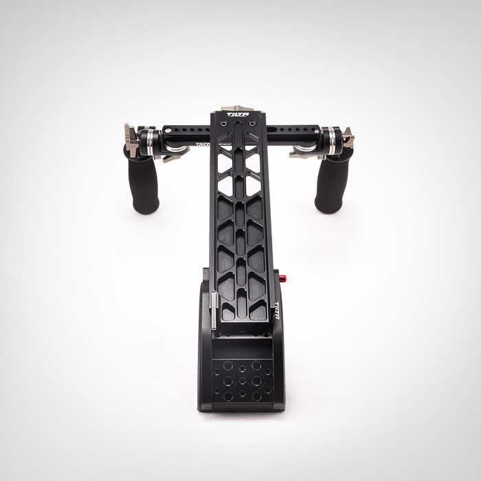 Плечевой упор с двуручным хватом Tilta 15mm dovetail shoulder mount system (new version) Плечевой упор с двуручным хватом Tilta 15mm dovetail shoulder mount system (new version)