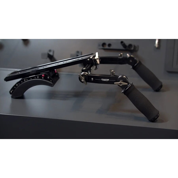 Плечевой упор с двуручным хватом Tilta 15mm dovetail shoulder mount system (new version) Плечевой упор с двуручным хватом Tilta 15mm dovetail shoulder mount system (new version)