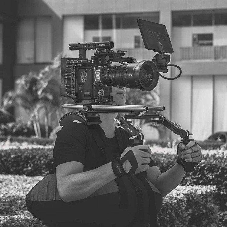 Плечевой упор с двуручным хватом Tilta 15mm dovetail shoulder mount system (new version) Плечевой упор с двуручным хватом Tilta 15mm dovetail shoulder mount system (new version)