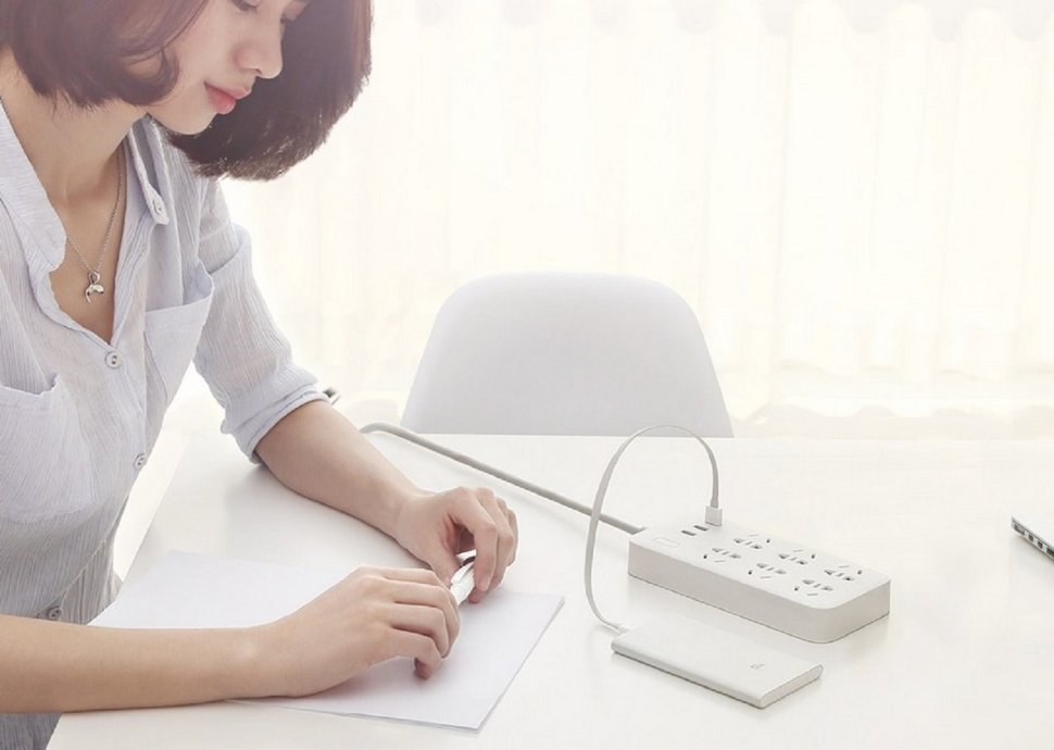 Сетевой фильтр Xiaomi 6 розеток 3 USB Белый Сетевой фильтр Xiaomi 6 розеток 3 USB Белый