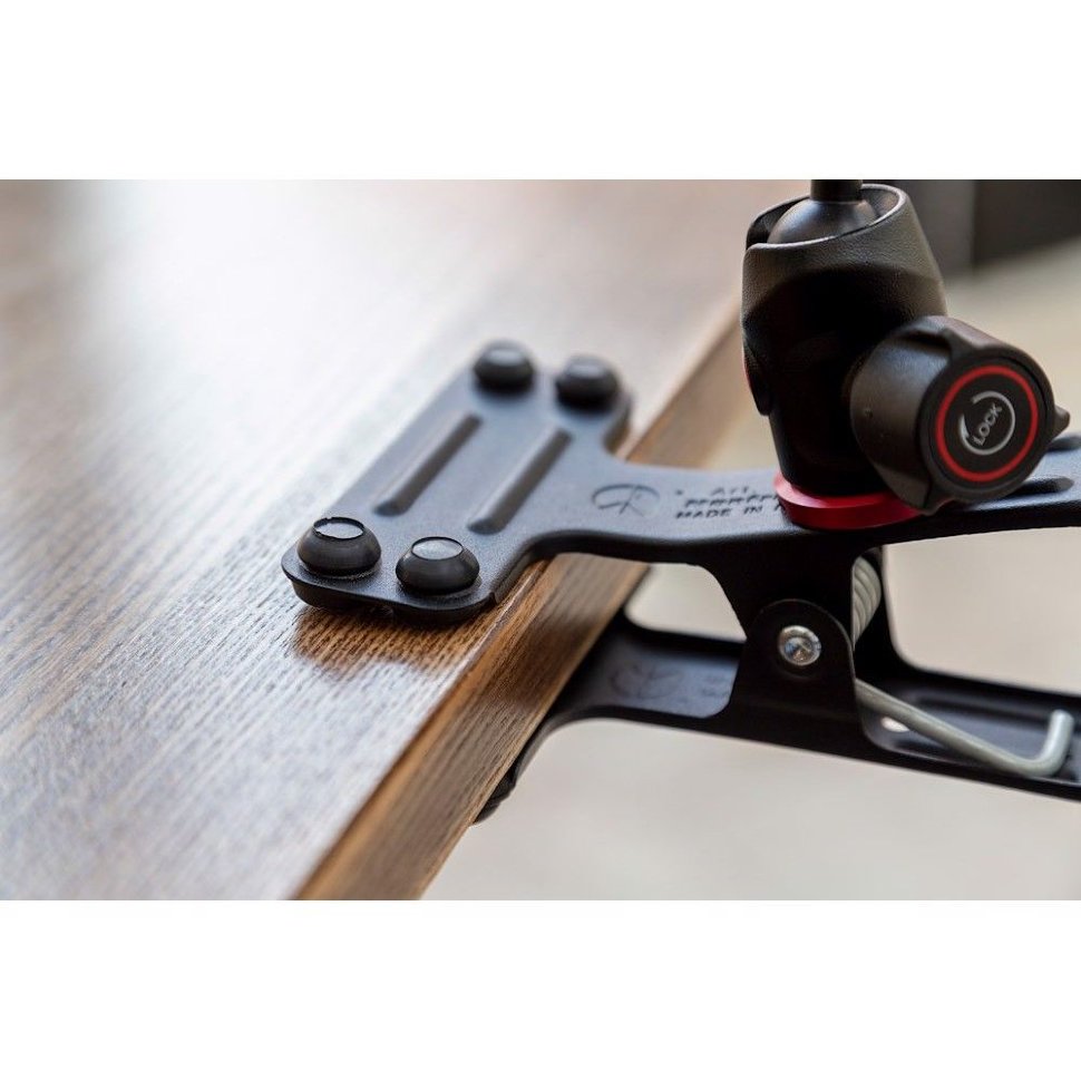 Зажим Manfrotto 175F-2 с холодным башмаком Зажим Manfrotto 175F-2 с холодным башмаком