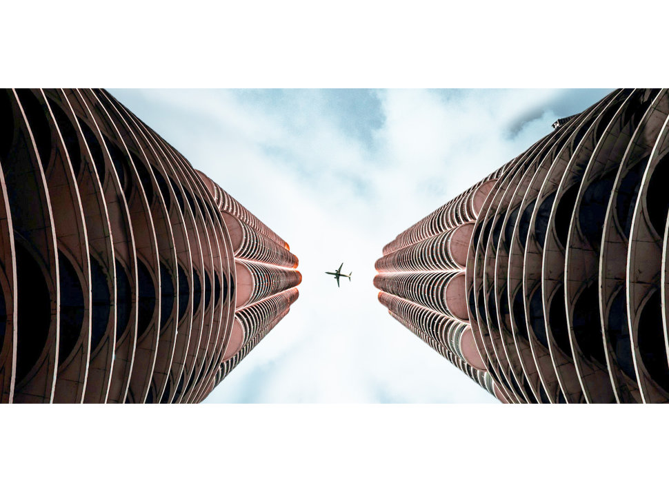 Объектив Sirui 24mm f/2.8 Anamorphic EF-M Объектив Sirui 24mm f/2.8 Anamorphic EF-M