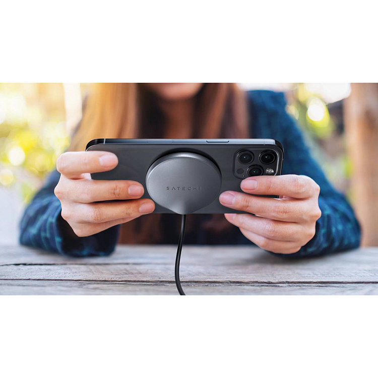 Беспроводная зарядка Satechi Magnetic Wireless Charging Cable Type-C 1.5м Серый космос Беспроводная зарядка Satechi Magnetic Wireless Charging Cable Type-C 1.5м Серый космос