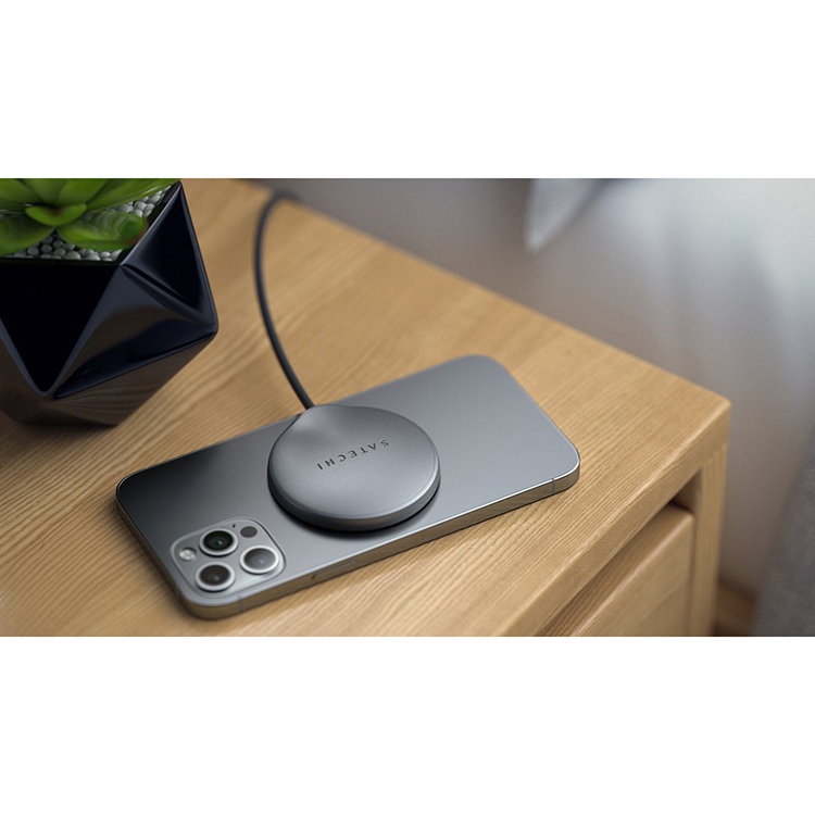 Беспроводная зарядка Satechi Magnetic Wireless Charging Cable Type-C 1.5м Серый космос Беспроводная зарядка Satechi Magnetic Wireless Charging Cable Type-C 1.5м Серый космос