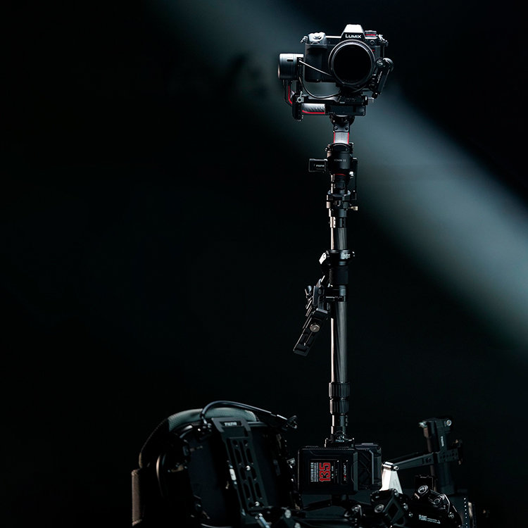 Система поддержки Tilta Float System для DJI RS2/RS3 PRO (V-Mount) Система поддержки Tilta Float System для DJI RS2/RS3 PRO (V-Mount)