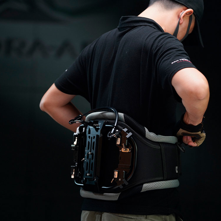 Система поддержки Tilta Float System для DJI RS2/RS3 PRO (V-Mount) Система поддержки Tilta Float System для DJI RS2/RS3 PRO (V-Mount)