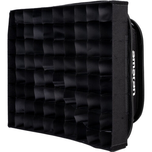 Осветитель amaran P60C RGBWW Осветитель amaran P60C RGBWW