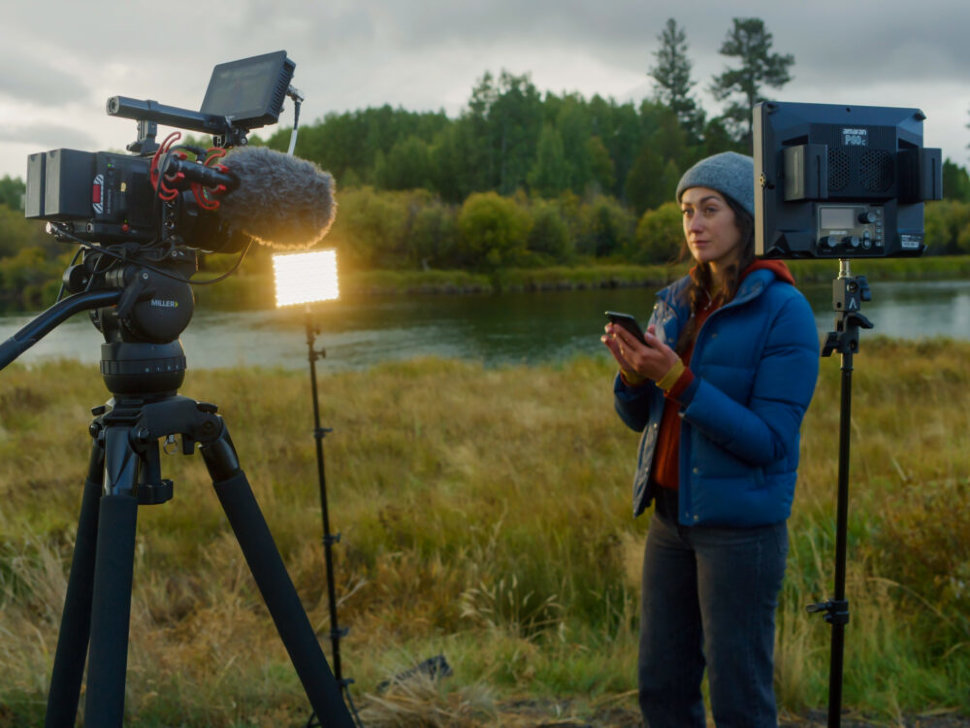 Осветитель amaran P60C RGBWW Осветитель amaran P60C RGBWW