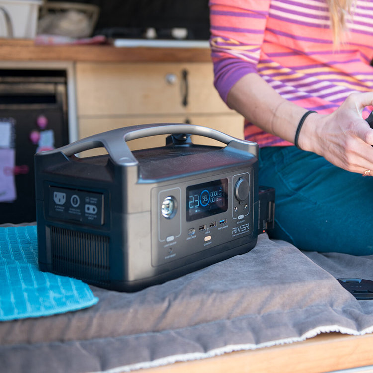 Портативная зарядная станция EcoFlow RIVER 288Втч RU Портативная зарядная станция EcoFlow RIVER 288Втч RU