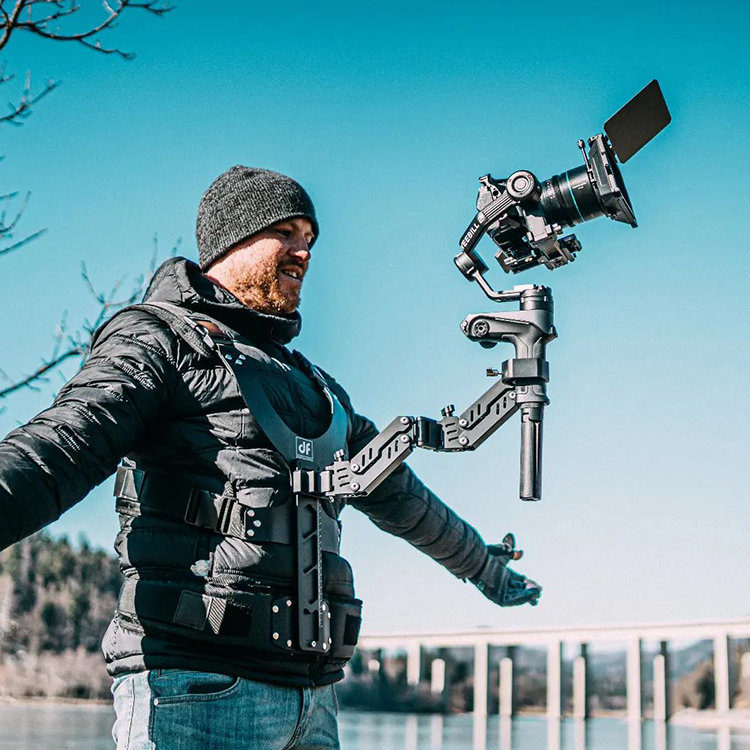 Система поддержки DigitalFoto Thanos-SE Система поддержки DigitalFoto Thanos-SE