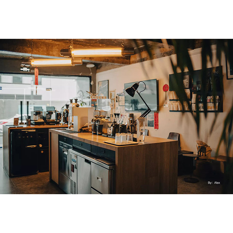 Объектив TTArtisan 23mm F1.4 EF-M Объектив TTArtisan 23mm F1.4 EF-M