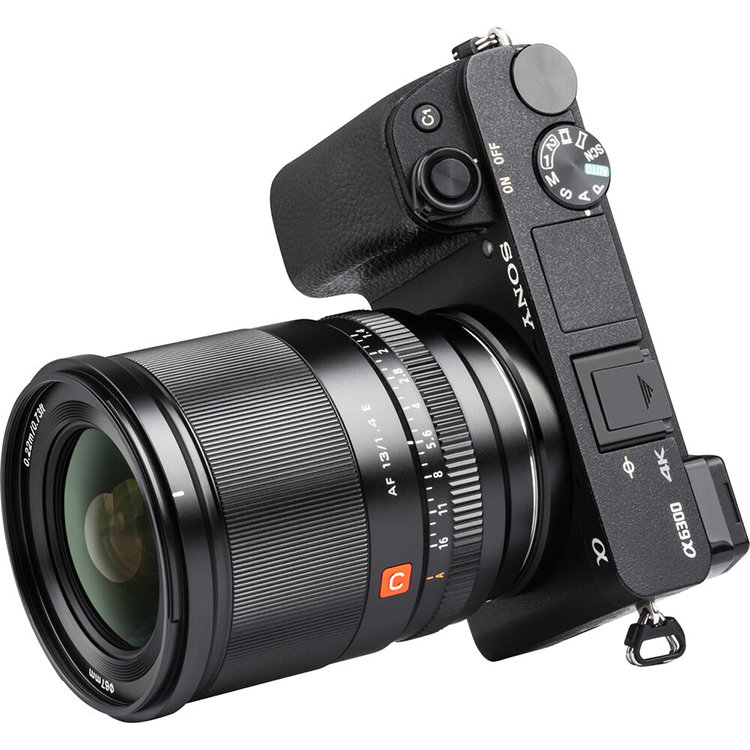 Объектив Viltrox AF 13mm F1.4 E-mount Объектив Viltrox AF 13mm F1.4 E-mount