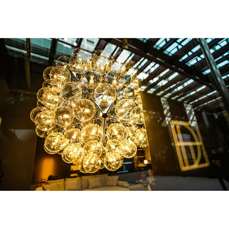 Объектив Viltrox AF 13mm F1.4 E-mount Объектив Viltrox AF 13mm F1.4 E-mount