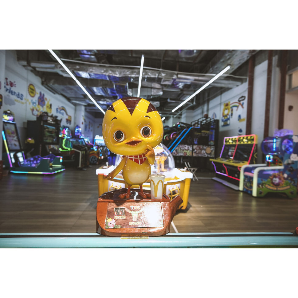 Объектив Viltrox AF 13mm F1.4 E-mount Объектив Viltrox AF 13mm F1.4 E-mount