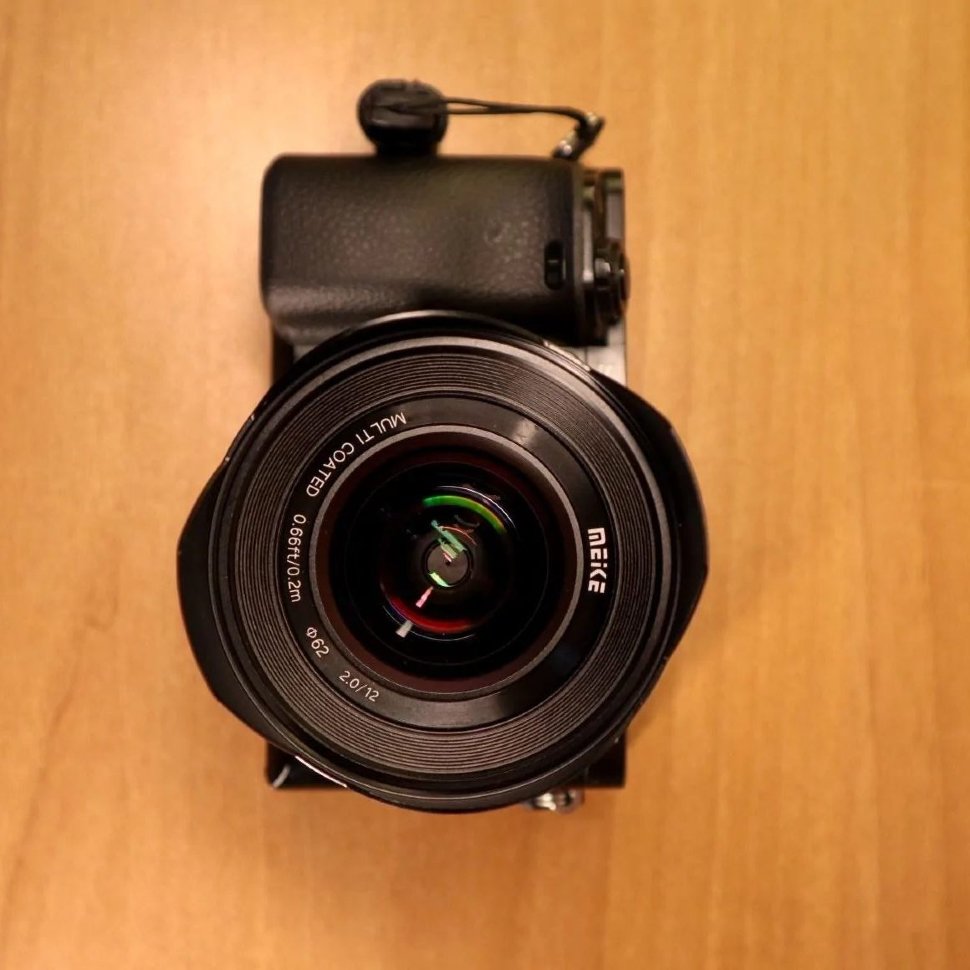 Объектив Meike 12mm F2.0 X-mount Объектив Meike 12mm F2.0 X-mount