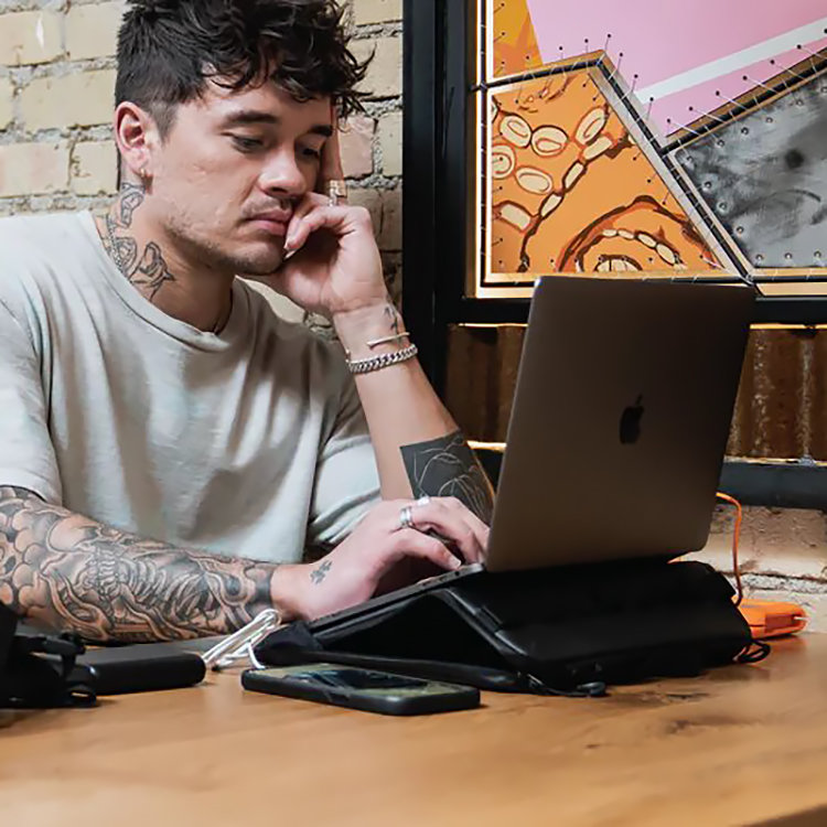 Чехол для ноутбука WANDRD Laptop Case 16" Чёрный Чехол для ноутбука WANDRD Laptop Case 16" Чёрный