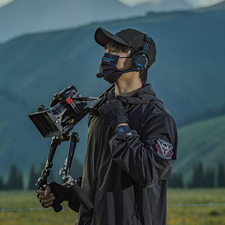 Куртка Tilta Air Windbreaker L Серая Куртка Tilta Air Windbreaker L Серая