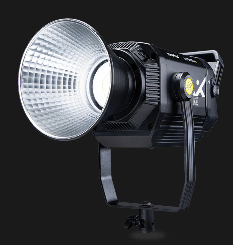Осветитель NiceFoto LV-3000A Осветитель NiceFoto LV-3000A