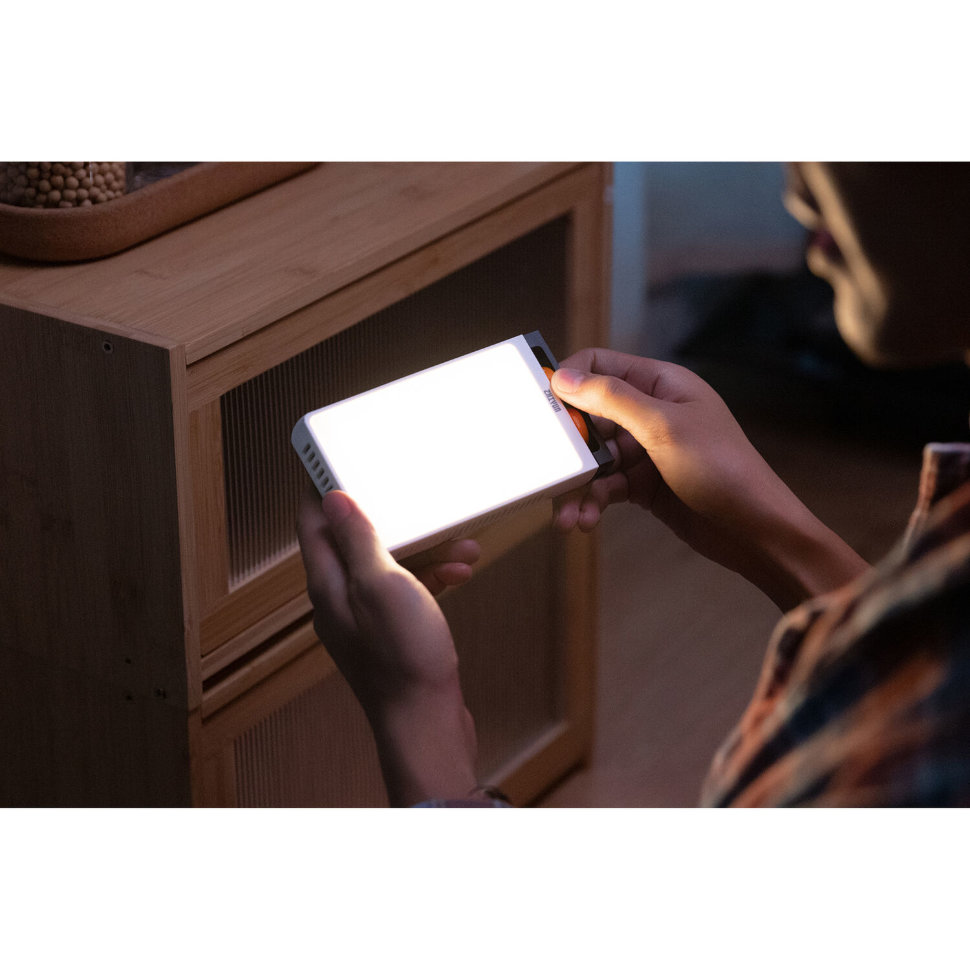 Осветитель Zhiyun FIVERAY M40 Белый Осветитель Zhiyun FIVERAY M40 Белый