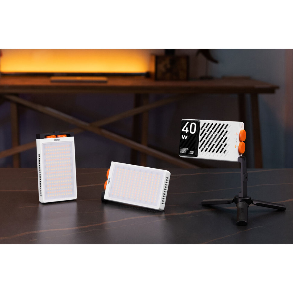 Осветитель Zhiyun FIVERAY M40 Белый Осветитель Zhiyun FIVERAY M40 Белый