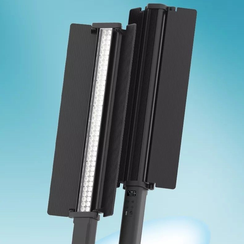 Осветитель NiceFoto TC-C2 24W RGB Осветитель NiceFoto TC-C2 24W RGB