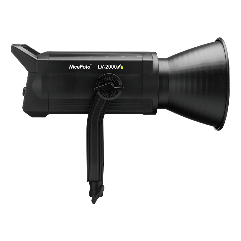 Осветитель NiceFoto LV-2000A Осветитель NiceFoto LV-2000A