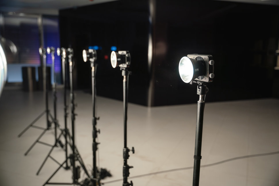 Осветитель Zhiyun MOLUS X100 Combo Осветитель Zhiyun MOLUS X100 Combo