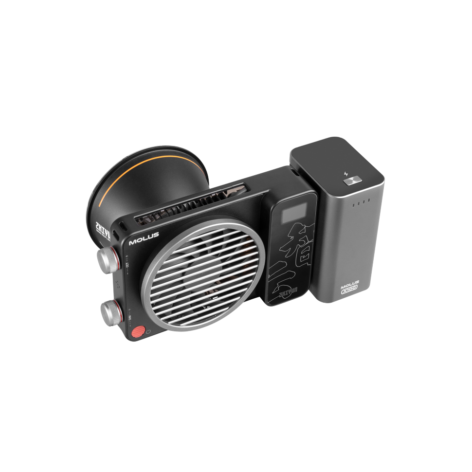 Осветитель Zhiyun MOLUS X100 Combo Осветитель Zhiyun MOLUS X100 Combo