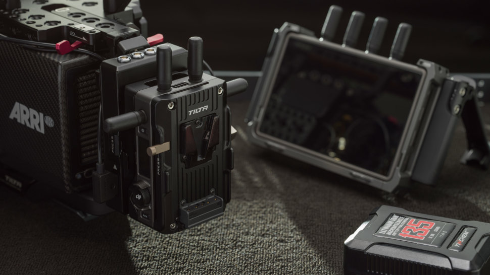 Модуль питания Tilta Gold Mount Type II для DJI Video Transmitter Модуль питания Tilta Gold Mount Type II для DJI Video Transmitter