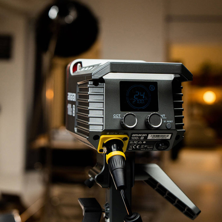 Осветитель amaran 100x S Осветитель amaran 100x S