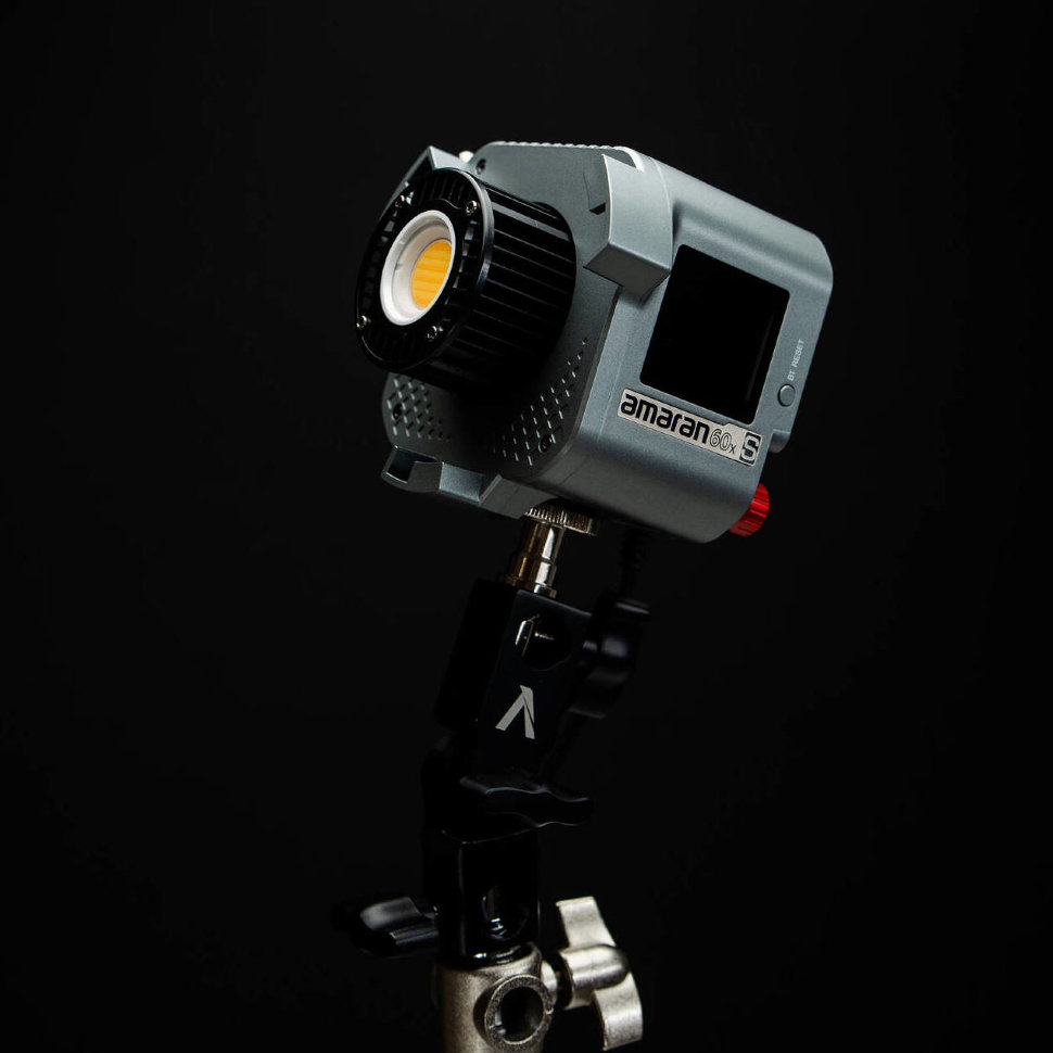 Осветитель amaran COB 60D S Осветитель amaran COB 60D S