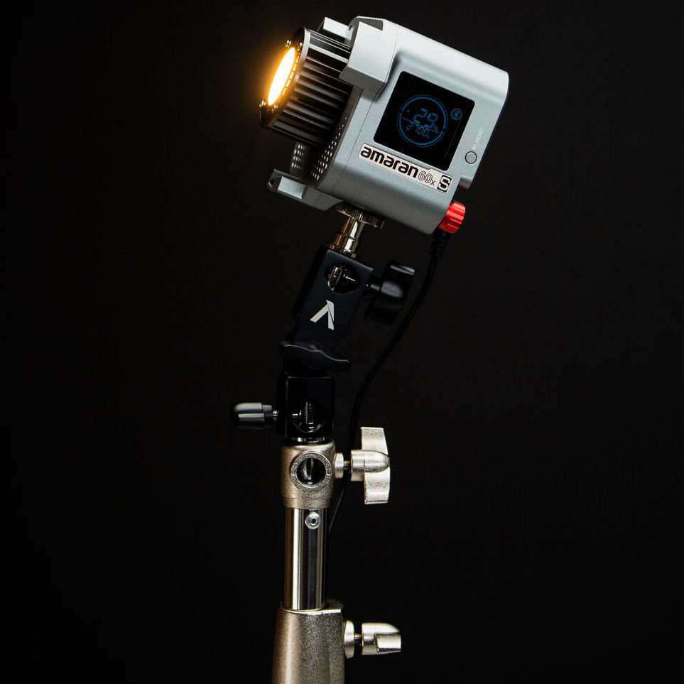 Осветитель amaran COB 60D S Осветитель amaran COB 60D S