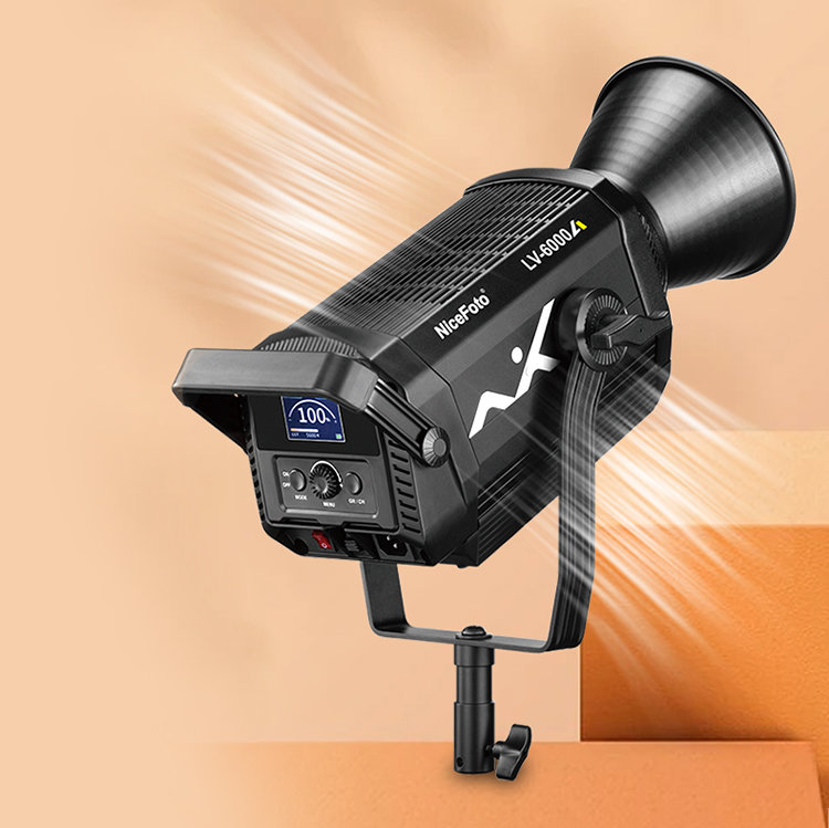 Осветитель NiceFoto LV-6000A Осветитель NiceFoto LV-6000A