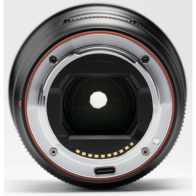 Объектив Viltrox AF 16mm F1.8 E-mount Объектив Viltrox AF 16mm F1.8 E-mount