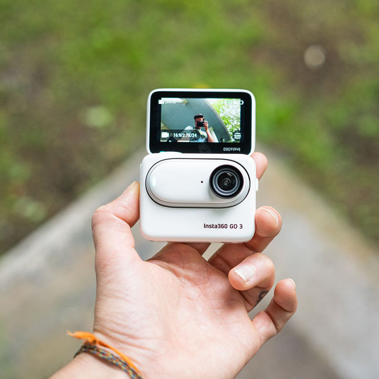 Экшн-камера Insta360 GO 3 64GB Белая Экшн-камера Insta360 GO 3 64GB Белая