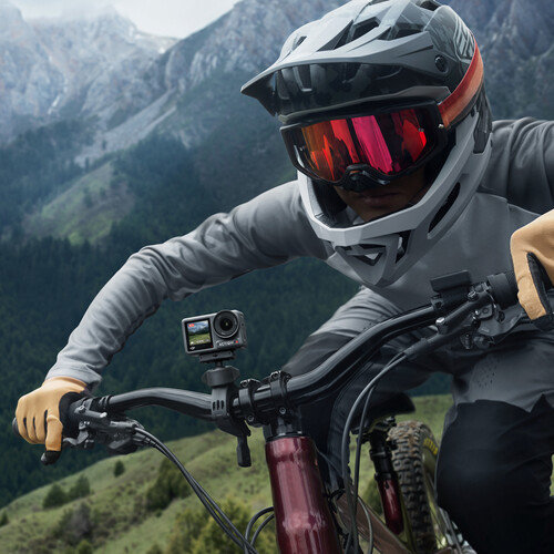 Экшн-камера DJI Osmo Action 4 Adventure Combo Экшн-камера DJI Osmo Action 4 Adventure Combo