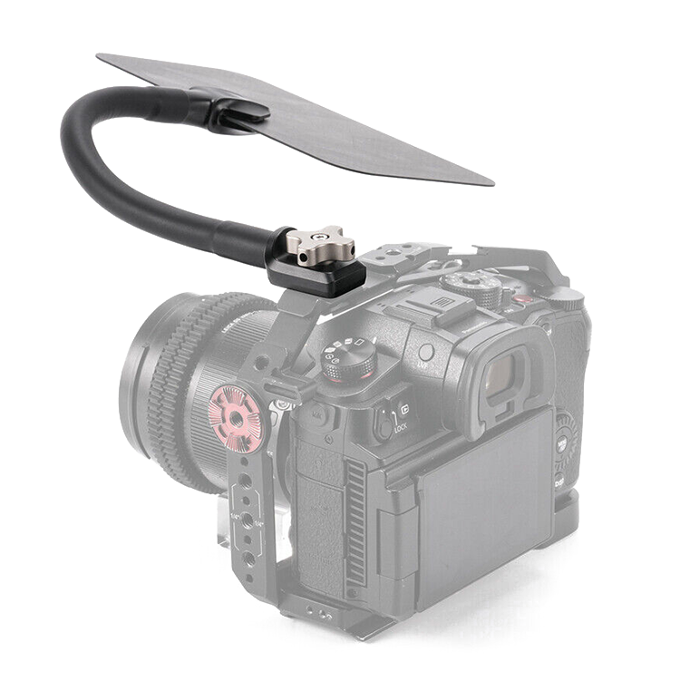 Козырек на гибком креплении Tilta Adjustable Top Flag Чёрный Козырек на гибком креплении Tilta Adjustable Top Flag Чёрный