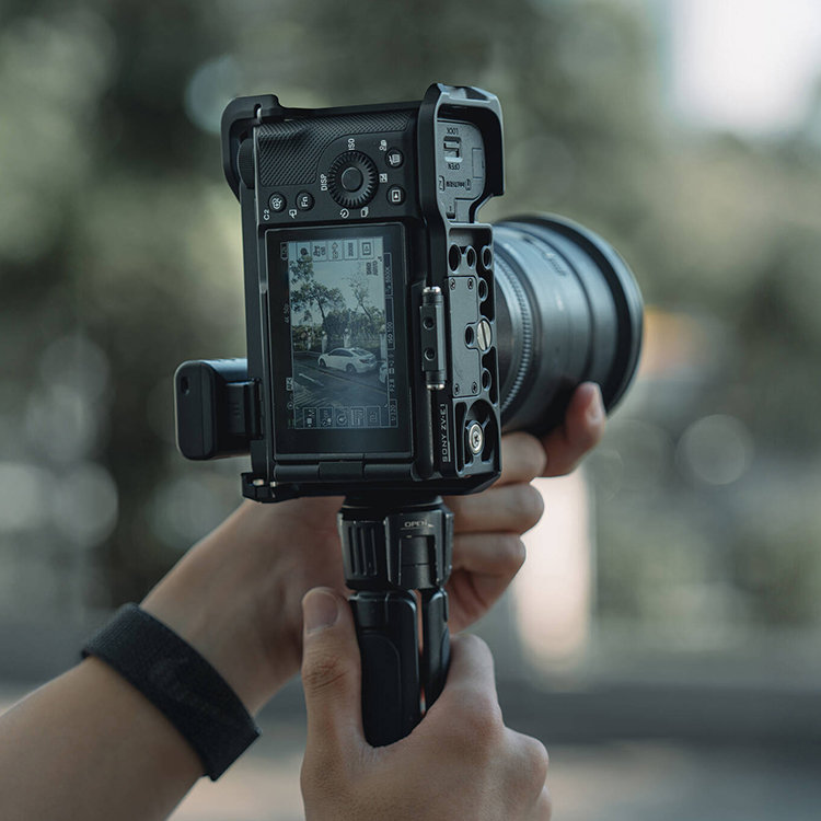 Клетка Tilta Half Cage для Sony ZV-E1 Серебро Клетка Tilta Half Cage для Sony ZV-E1 Серебро