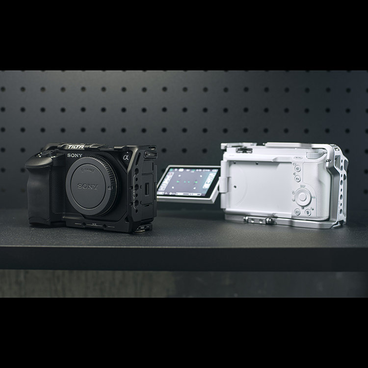 Клетка Tilta Half Cage Lightweight Kit для Sony ZV-E1 Серебро Клетка Tilta Half Cage Lightweight Kit для Sony ZV-E1 Серебро
