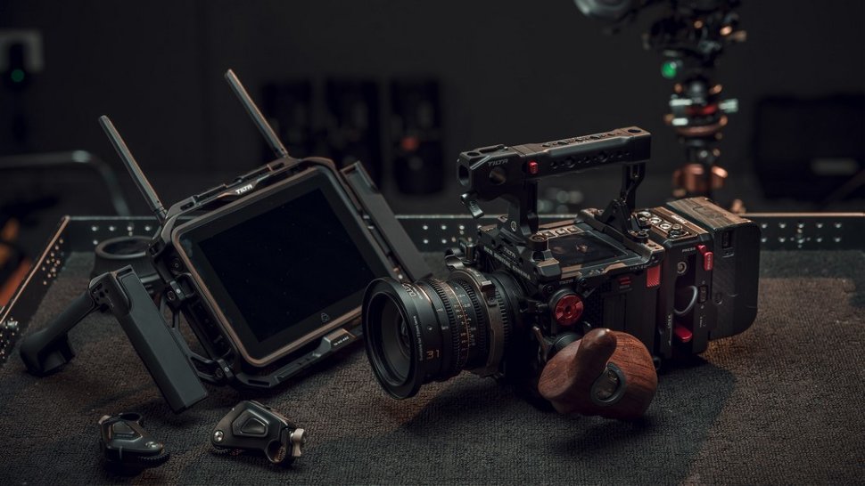 Клетка Tilta Lightweight Kit для RED KOMODO-X Чёрная Клетка Tilta Lightweight Kit для RED KOMODO-X Чёрная