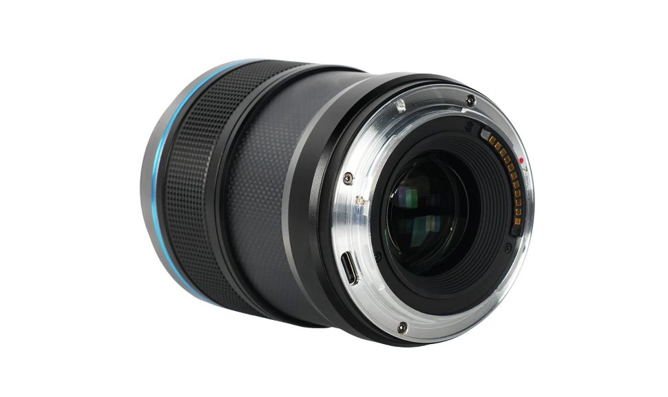 Объектив Sirui Sniper 23mm F1.2 AF APS-C E-Mount Чёрный Объектив Sirui Sniper 23mm F1.2 AF APS-C E-Mount Чёрный