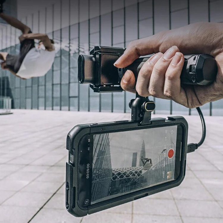 Клетка SmallRig 4398 Video Kit (Single Handheld) для iPhone 15 Pro Клетка SmallRig 4398 Video Kit (Single Handheld) для iPhone 15 Pro