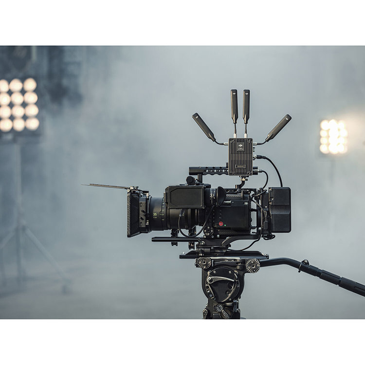 Видеосендер DJI Transmission (Standard Combo) Видеосендер DJI Transmission (Standard Combo)