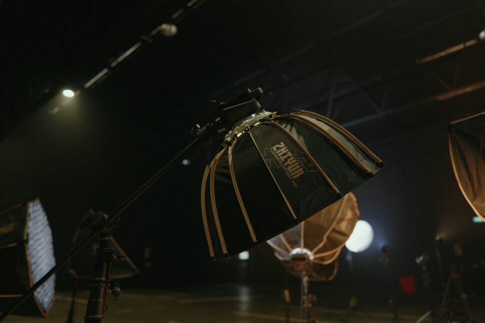 Осветитель Zhiyun MOLUS G300 Осветитель Zhiyun MOLUS G300