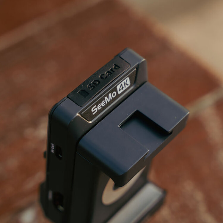 Беспроводной видеопередатчик Accsoon SeeMo 4K (iOs) Беспроводной видеопередатчик Accsoon SeeMo 4K (iOs)