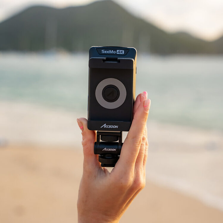 Беспроводной видеопередатчик Accsoon SeeMo 4K (iOs) Беспроводной видеопередатчик Accsoon SeeMo 4K (iOs)