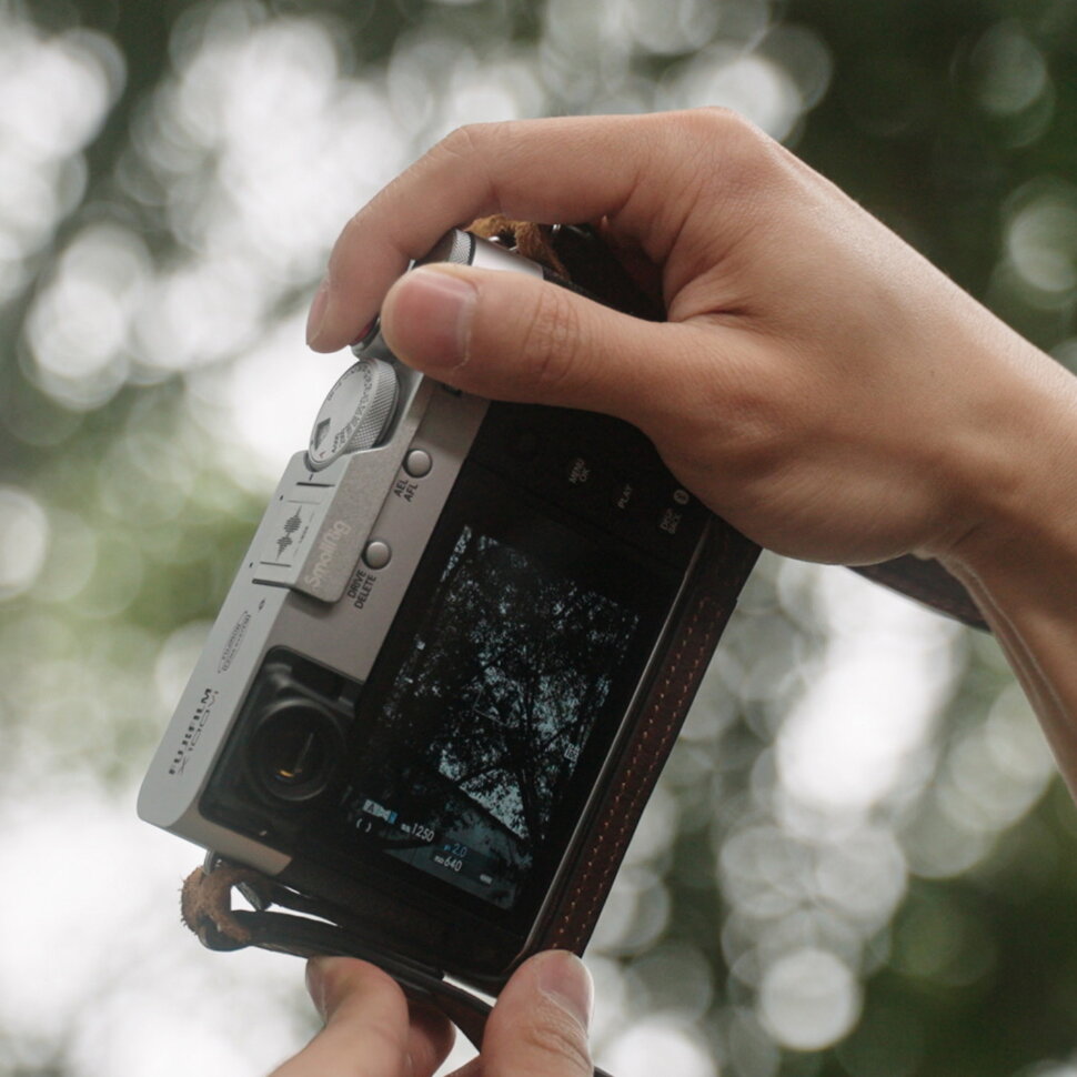 Упор для большого пальца SmallRig 4566 Thumb Grip для Fujifilm X100VI / X100V Серебро Упор для большого пальца SmallRig 4566 Thumb Grip для Fujifilm X100VI / X100V Серебро